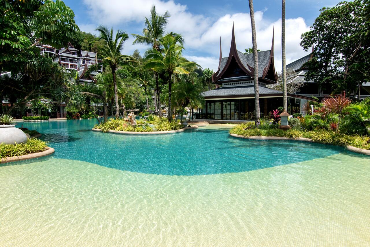 Thavorn Beach Village & Spa 5* Пхукет, Патонг. Thavorn Beach Village Resort Spa Phuket.