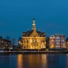 Романтическая поездка в Амстердам и отдых в здании XIX века в стиле неоренессанса.